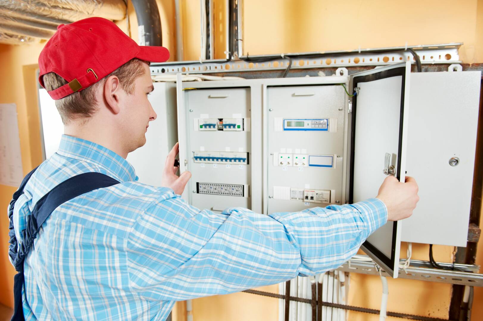 Emergency Electrician Services Hayward WI